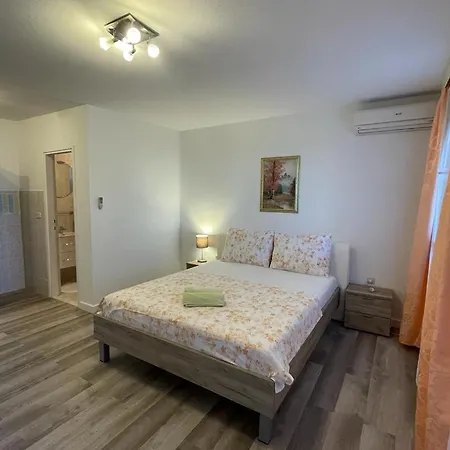 Apartmani Vrankovic Sveta Nedelja  Exterior photo